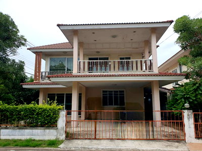 บ้านเดี่ยว ม.ราชภัฏสวนสุนันทา ศาลายา : ขายบ้าน หมู่บ้านอาภากร 2 5 ห้องนอน 4 ห้องน้ำ    71.1 ตรว..ถ.ดาวทอง ศาลายา พุทธมณฑล   คุ้มค่าคุ้มราคา                   
