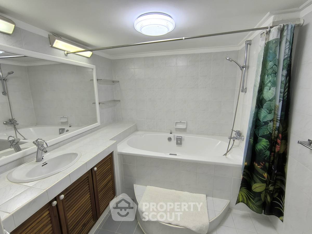 รูป คอนโด 2 ห้องนอน ขาย 190 ตร.ม. โซมพอง คอนโดเทล ใกล้นาจอมเทียน (ID 3121167) - รูปที่ 13/14