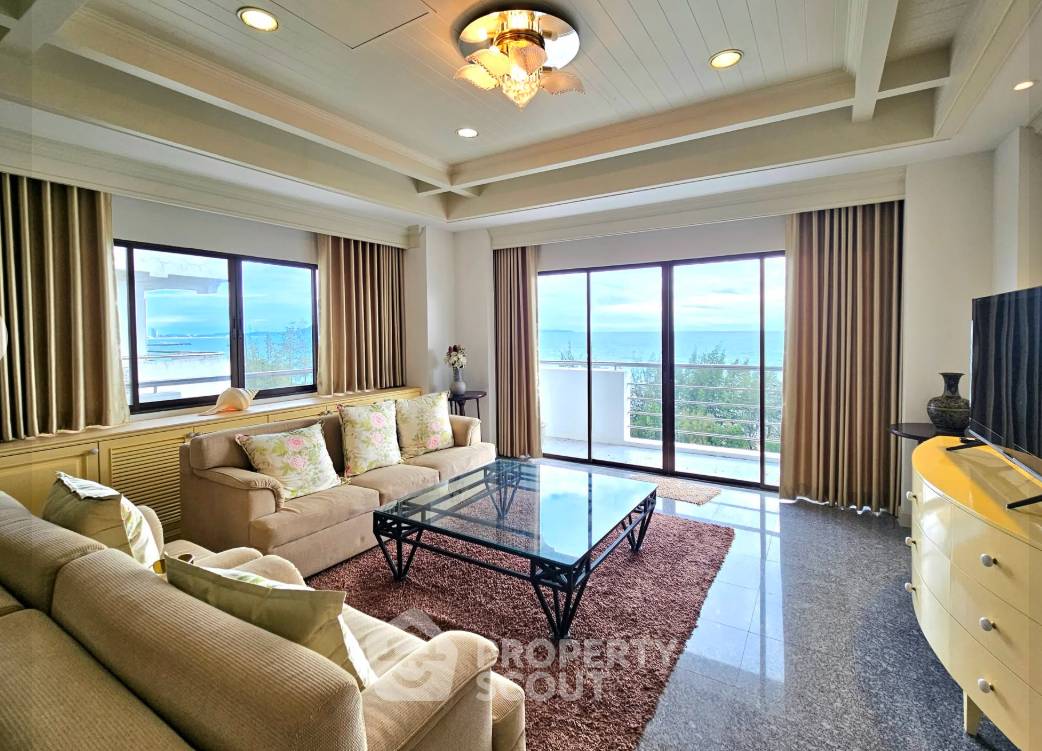 picture 3-BR Condo At Beach Villa Viphavadee, 179 Sqm In Sattahip (ID 3118395) - 25/40