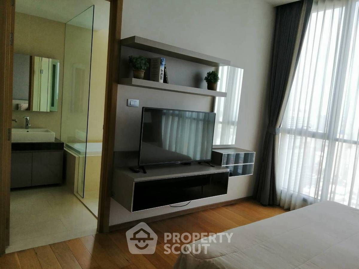รูป คอนโด 2 ห้องนอน 84 ตร.ม. ชั้น 34 ที่ไฮด์ สุขุมวิท 13 ใกล้ BTS นานา 200 ม. (ID 3120041) - รูปที่ 3/8