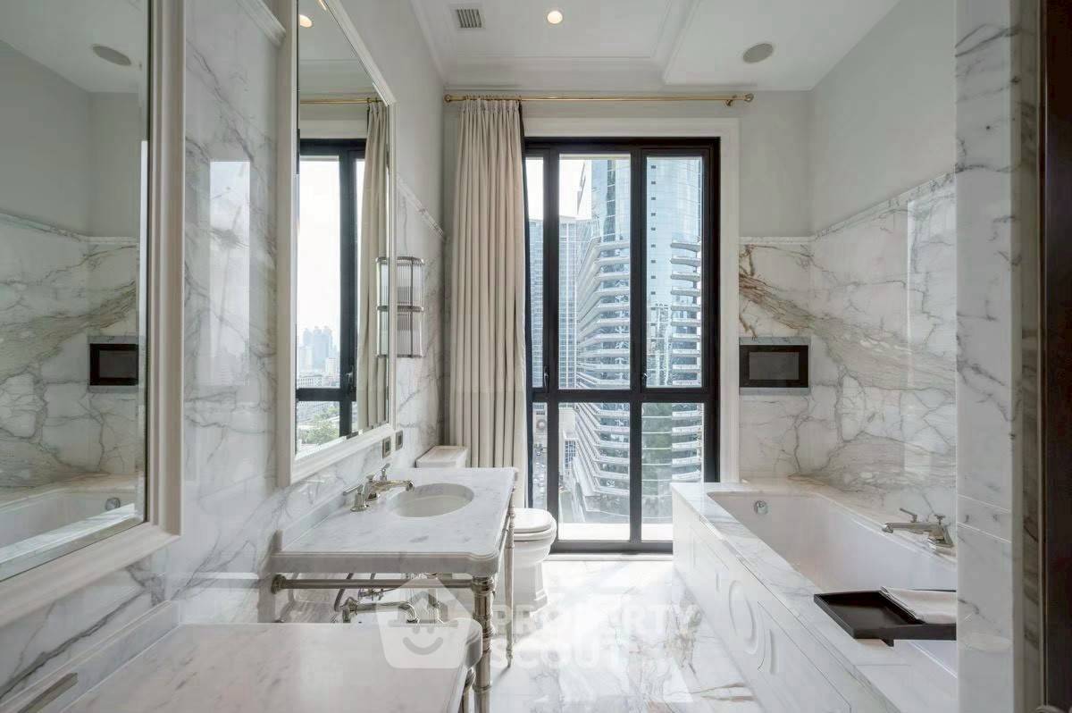 picture 2-BR 132 Sqm Condo At 98 Wireless, 200m to BTS Phloen Chit (ID 3117154) - 10/18