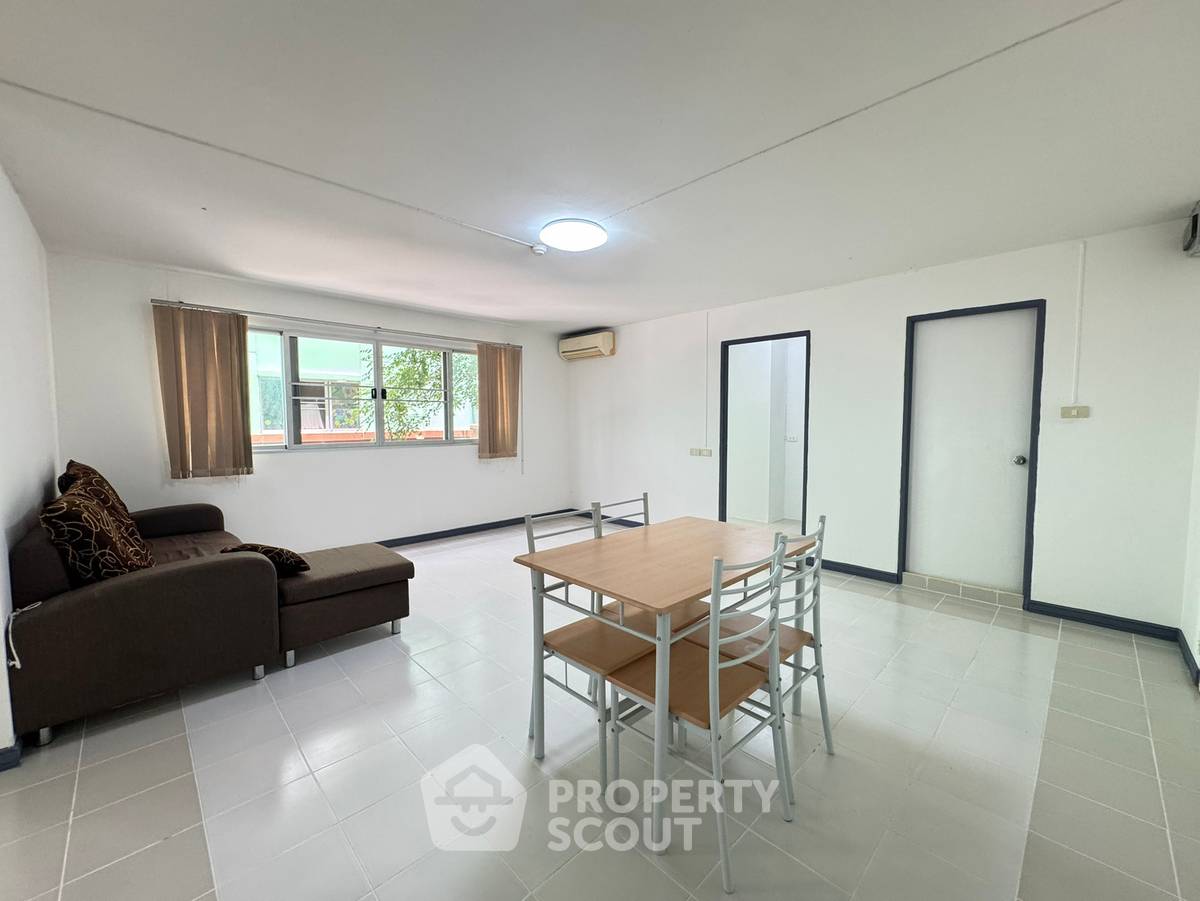 รูป คอนโด 2 ห้องนอน สำหรับขาย ลุมพินี เซ็นเตอร์ ลาดพร้าว 111 ใกล้คลองจั่น (ID 3126753) - รูปที่ 3/16