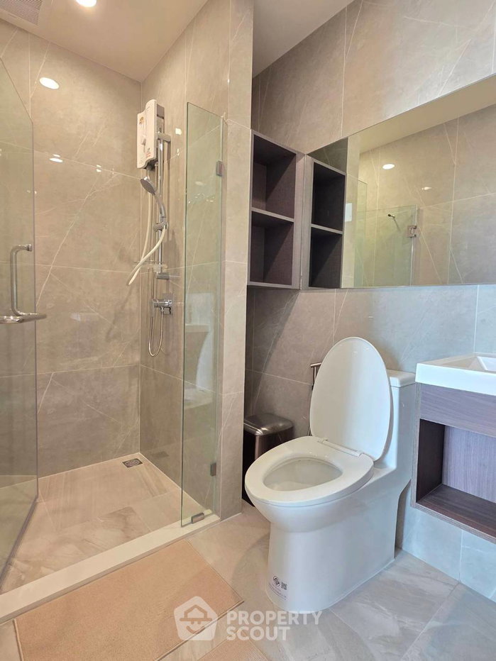 picture High-Floor 1-BR Condo At Nue District R9, 200m To MRT Phra Ram 9 (ID 2469283) - 9/14
