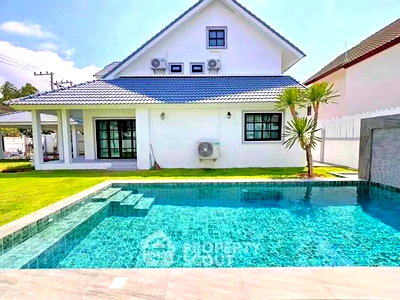 Condos for sale : 4-BR Condo at Edge Central Pattaya close to Central Festival Pattaya (ID 3115471)