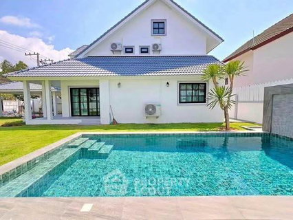4-BR Condo at Edge Central Pattaya close to Central Festival Pattaya (ID 3115471)