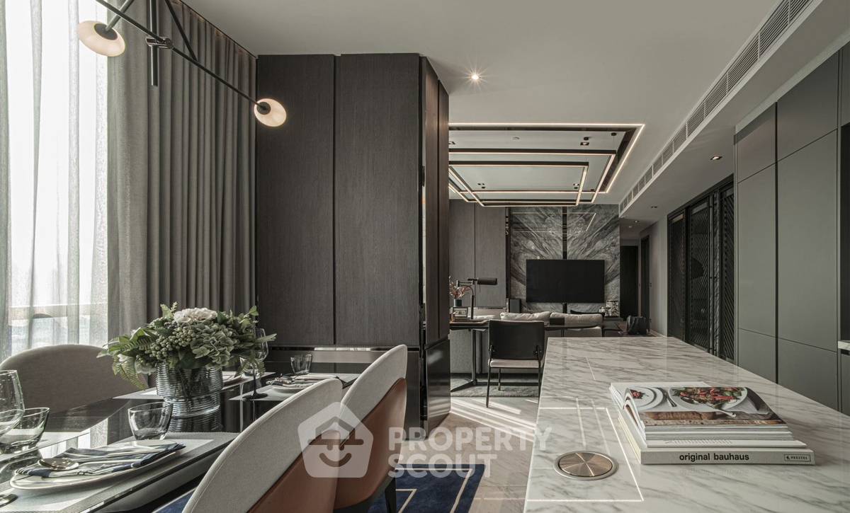 picture 2-BR Condo, The Monument Thonglo, 16th-Floor, 125 Sqm (ID 3114900) - 2/11