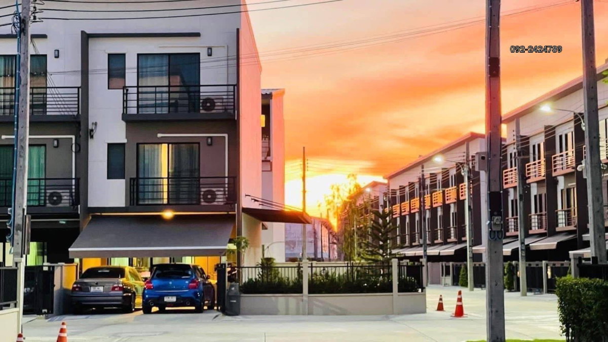 📢 ให้เช่าทาวน์โฮม บ้านกลางเมือง ศรีนครินทร์ - อ่อนนุช