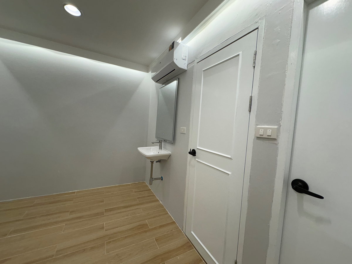 รูป ให้เช่า 250ตรม. 3ห้องนอน 3.5ห้องนํ้า Thongtip Mansion สุขุมวิท47 ชั้น12 - รูปที่ 43/75
