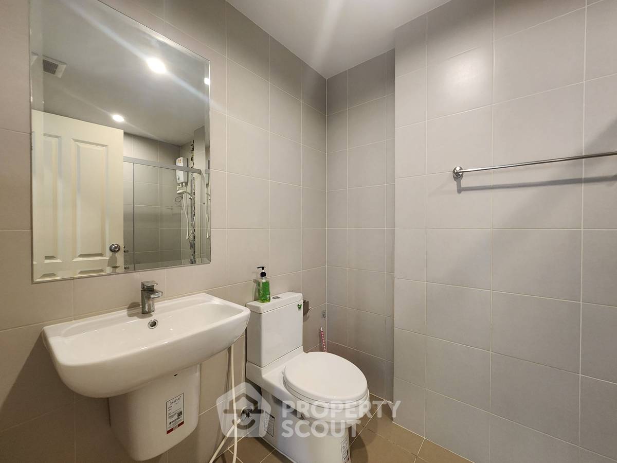 picture 19th-Floor 2-BR 77 Sqm Condo, Supalai Veranda Rama 9 (ID 3122039) - 15/23