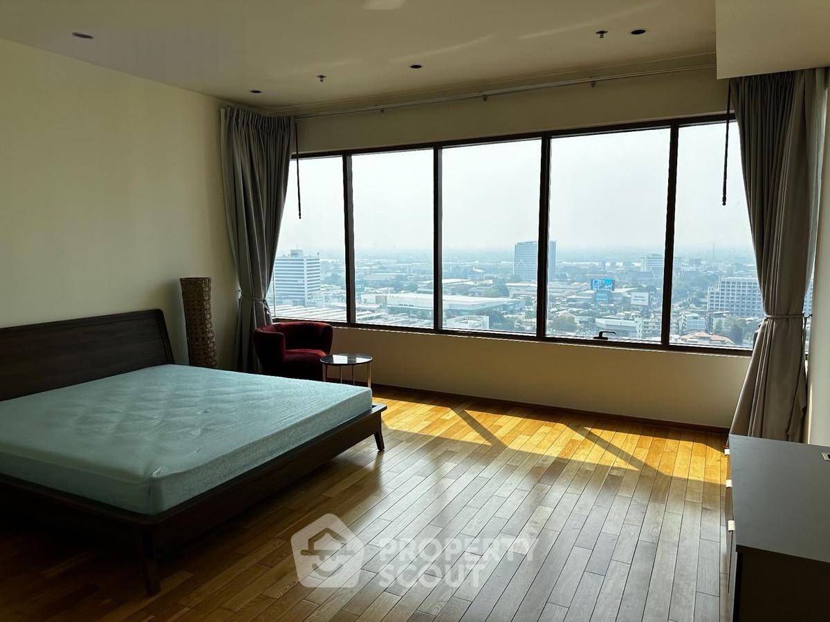 รูป คอนโด 3 ห้องนอน ขาย The Emporio Place ใกล้ BTS พร้อมพงษ์ (ID 2681072) - รูปที่ 2/8