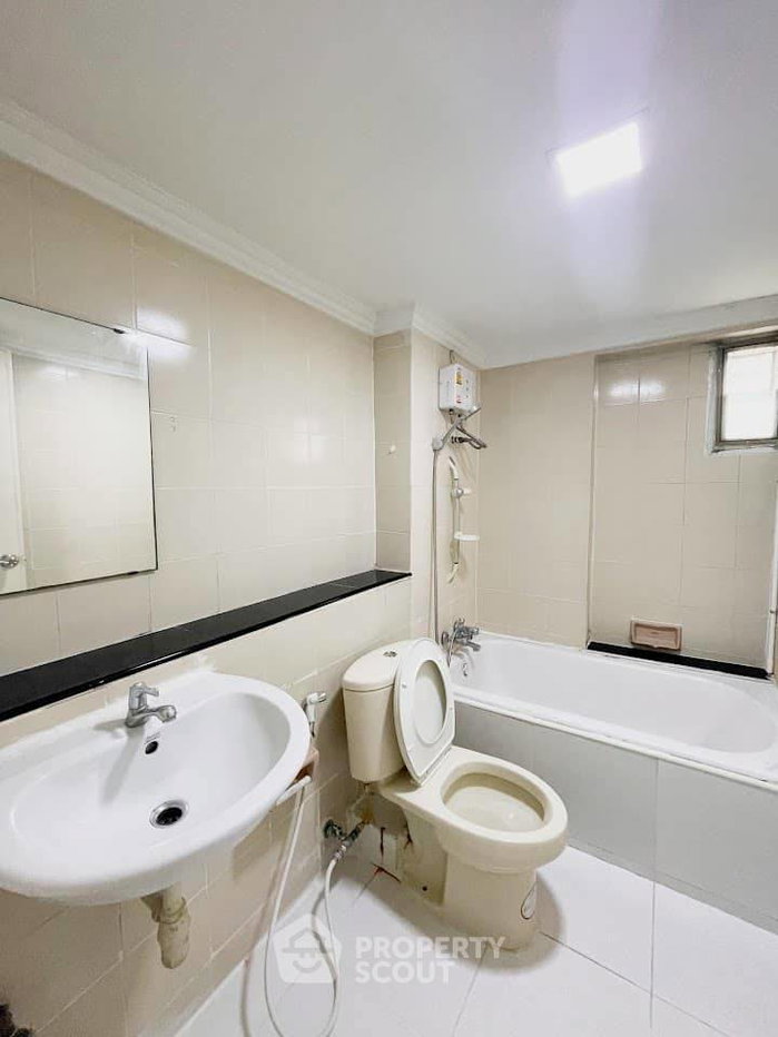 รูป คอนโด 2 ห้องนอน 50 ตร.ม. ชั้น 16 ที่ Thonglor Tower Condominium ใกล้ BTS ทองหล่อ (ID 879776) - รูปที่ 6/17