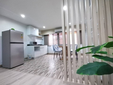 🔥 **[RARE FIND] Spacious 66 sq.m. Newly Renovated 1BR with PRIVATE FIX PARKING @ Grand Park Town (Mengjai - Rama 9)**