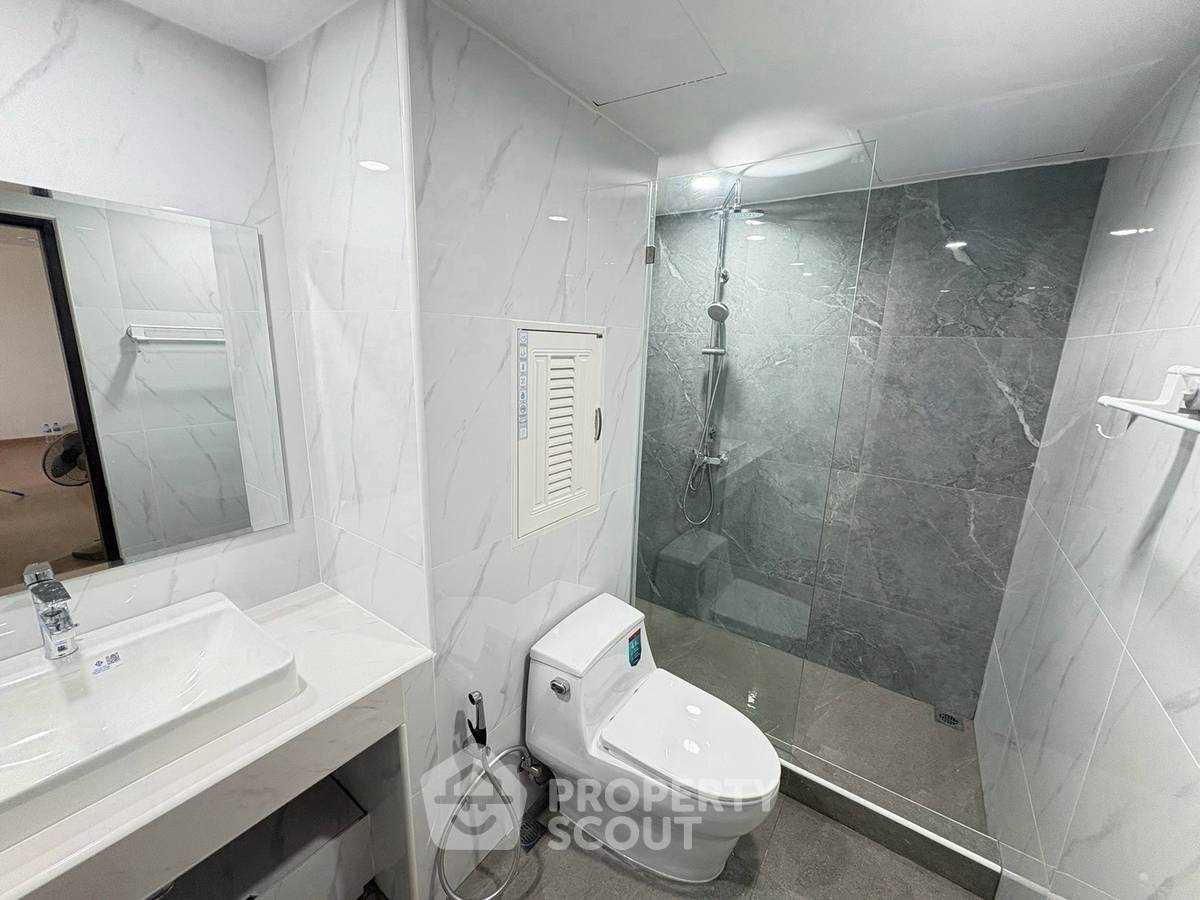 รูป คอนโด 1 ห้องนอน 76 ตร.ม. ชั้น 21 ที่ ศุภาลัย เพลส สุขุมวิท 39 ใกล้ BTS พร้อมพงษ์ (ID 3124749) - รูปที่ 11/11