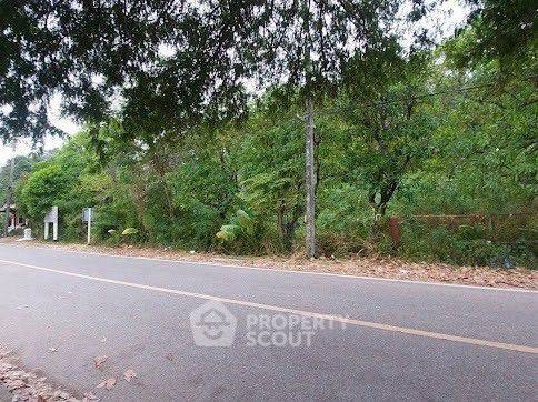 picture Beachfront Land For Sale At Ao Por, Pa Khlok, Phuket (ID 2184187) - 3/5