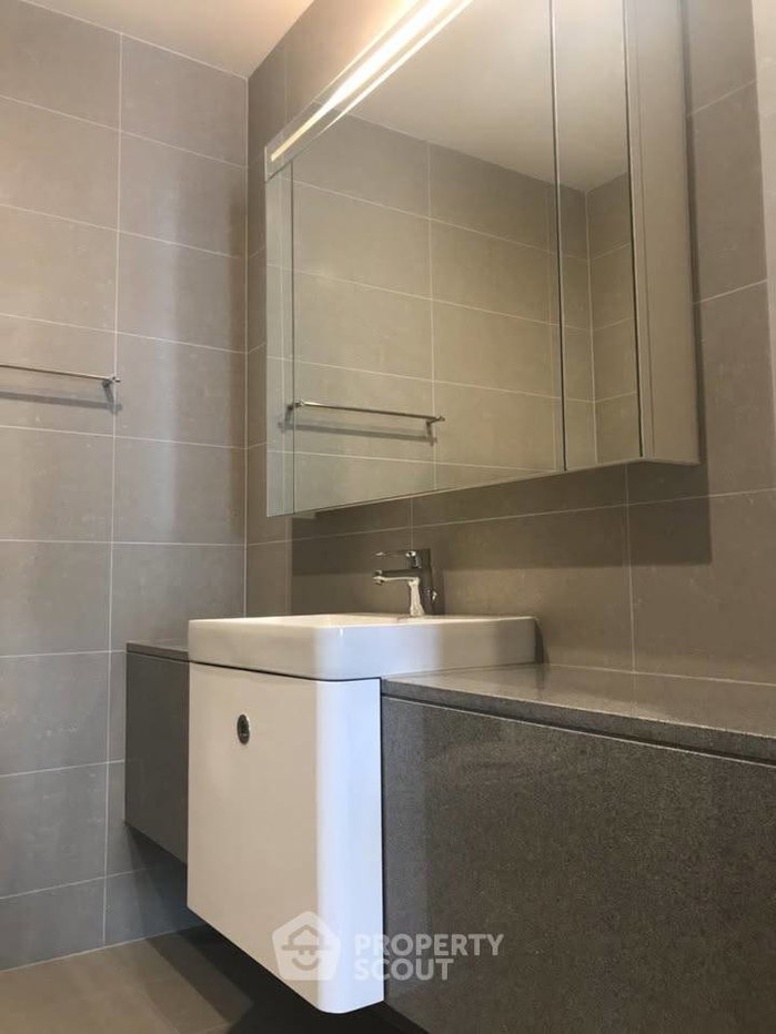 picture 1-BR Condo At Noble Ploenchit, 14th-Floor Near BTS Phloen Chit 📍 (ID 3118037) - 8/9