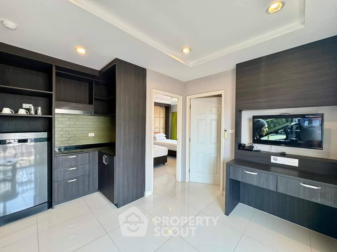 picture 2-Bedroom Condo For Sale At New Nordic Atrium, Phratamnak (ID 1529083) - 2/15