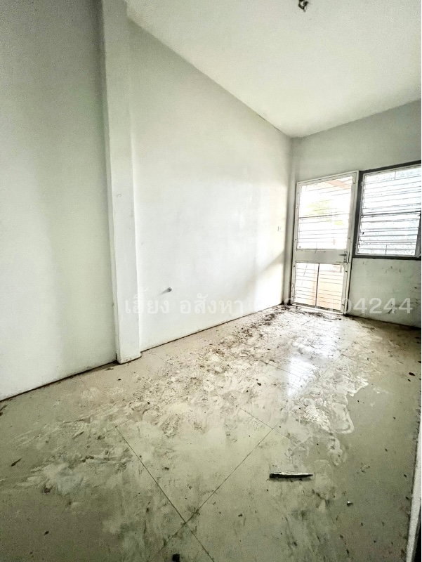 รูป พรหมศิริ เพชรเกษม77 บ้านทาวน์โฮม  2 ชั้น ม.พรหมศิริ เพชรเกษม 77 พื้นที่ใหญ่ 33.5 ตร.ว. เพียง 2,180,000 บาทเท่านั้น! 🔥 - รูปที่ 4/12