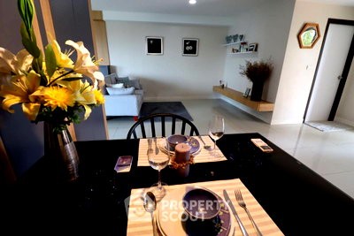 Condos for sale : 2-BR Condo For Sale, Grand View Condo, Na Chom Thian (Baan Amphur) (ID 1493392)