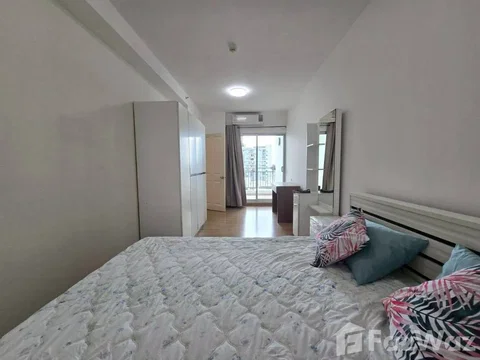 1 Bedroom condo for sale at Supalai Park Asoke-Ratchada 6618479