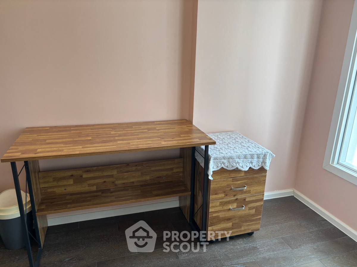 picture 2-BR Condo The Saint Residences | High-Floor | 100m To MRT Phahon Yothin (ID 3119366) - 11/15