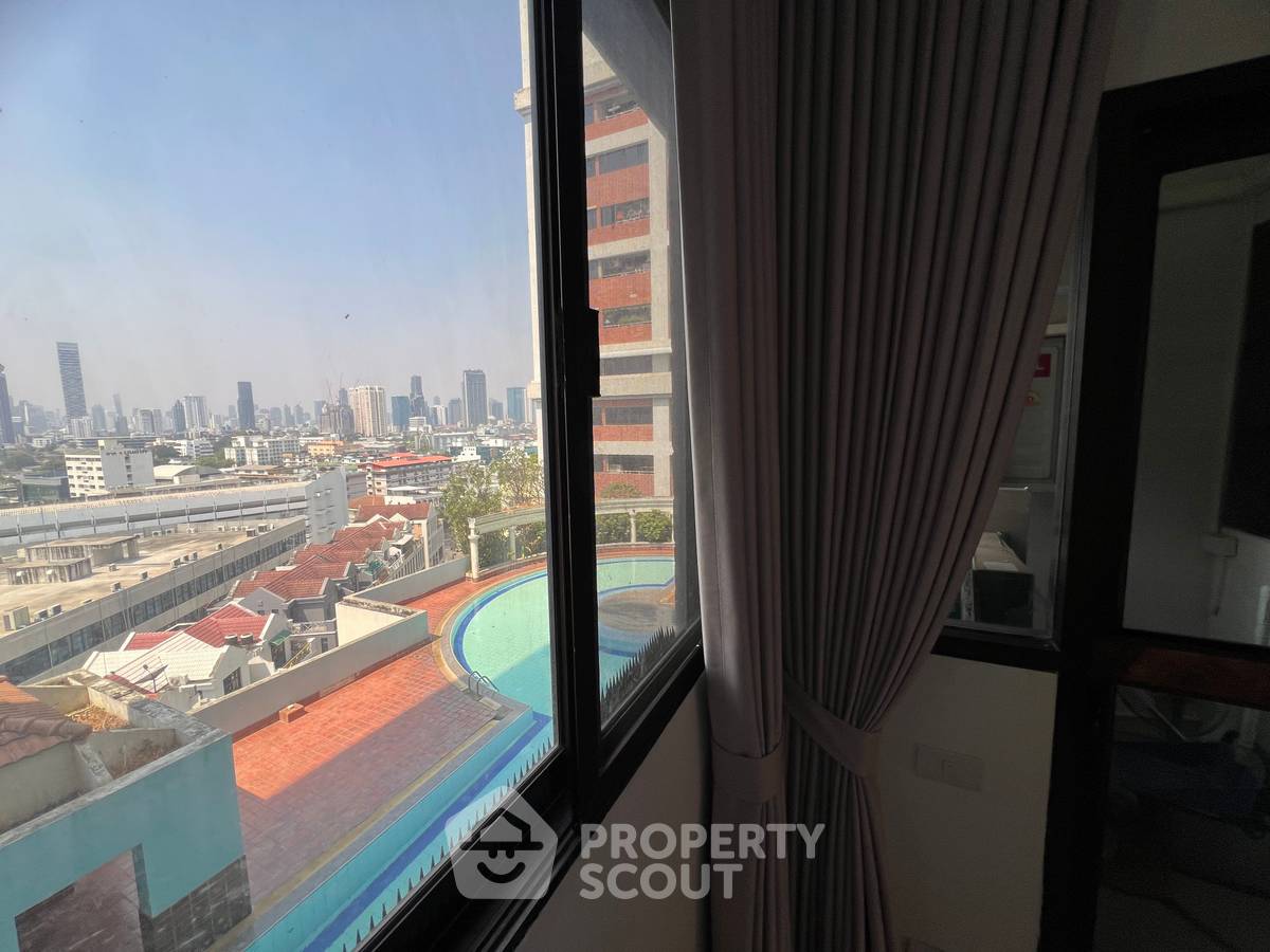 picture 2-BR Condo For Sale, The Winning Tower, ARL Ramkhamhaeng (ID 497198) - 39/45