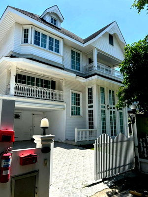 Houses for rent : For Rent Fantasia villa 3 Unit 169/4 (Soi Bearing 16, Santikham 14, Sukhumvit 107) (Pets allowed)