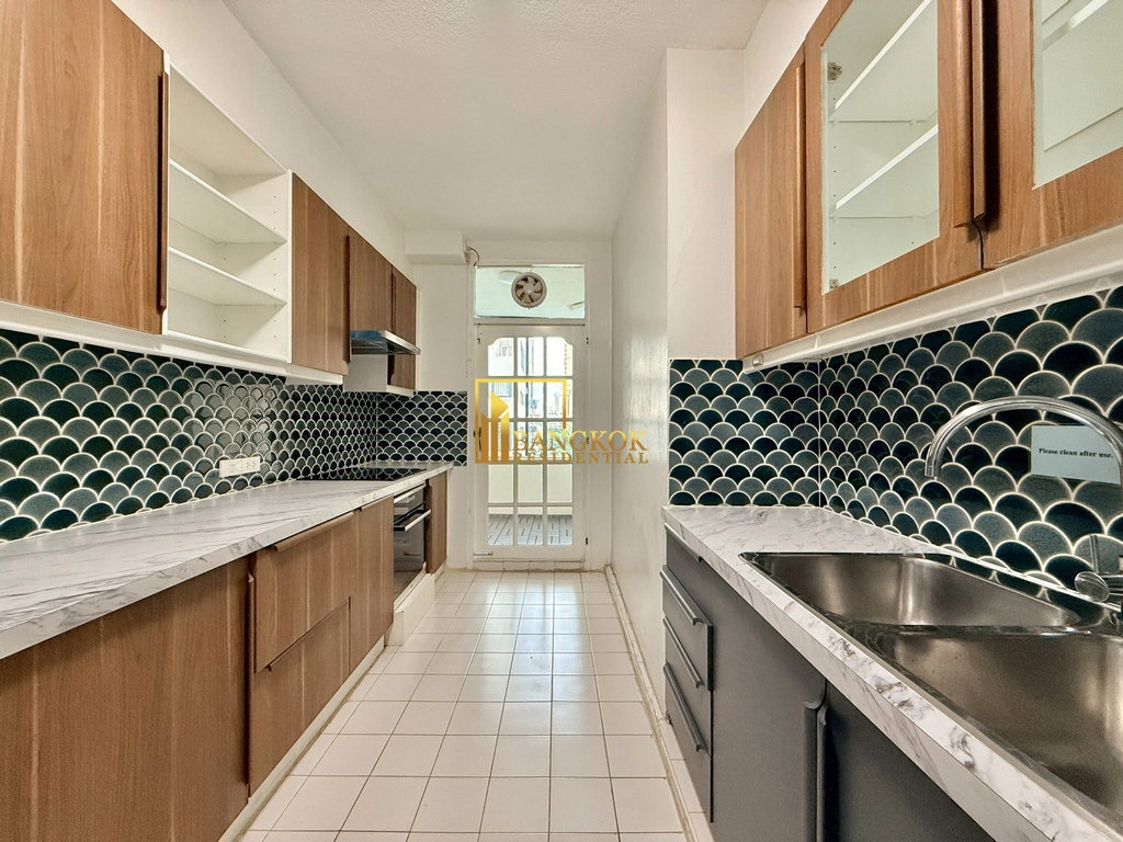 รูป Well Maintained 3 Bedroom Apartment For Rent in Chidlom Area - BR0735AP - รูปที่ 8/45