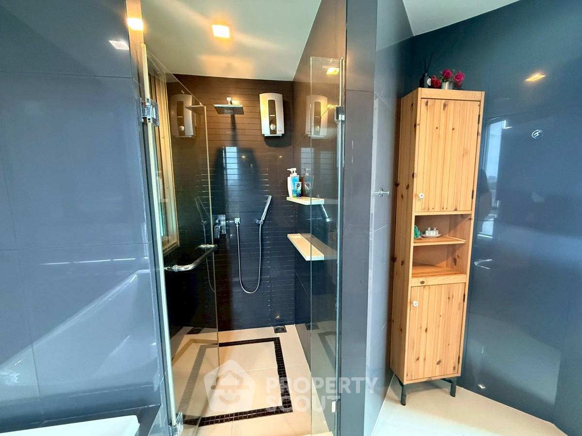 รูป คอนโด 1 ห้องนอน 50 ตร.ม. ใน Rhythm Sathorn ใกล้ BTS สะพานตากสิน 300 ม. (ID 2071506) - รูปที่ 11/14