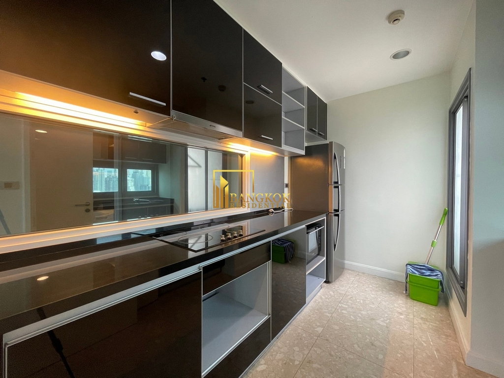 picture The Crest Sukhumvit 34 | Beautiful 3 Bedroom Duplex Condo in Thonglor - BR13395CD - 13/31
