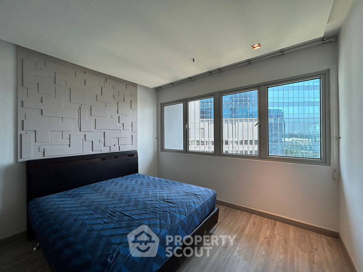 picture 2-BR Condo For Rent, The Star Estate @ Narathiwas, Chong Nonsi (ID 1139018) - 5/18