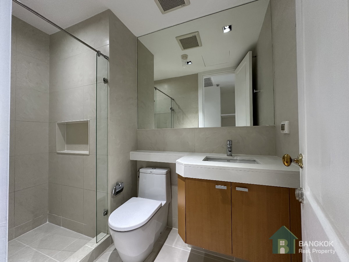 picture Athenee Residence I Condo for Rent 3 Bed BTS Ploenchit - 25/25