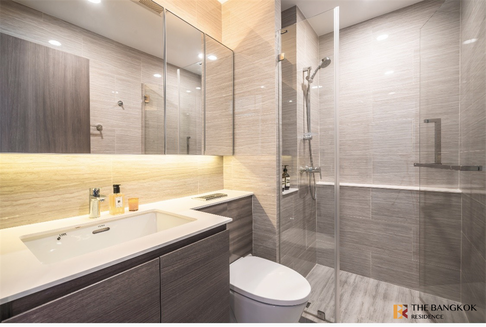 Whizdom Essence Sukhumvit 101 near BTS Punnawithi More Convenience, Full Relaxation