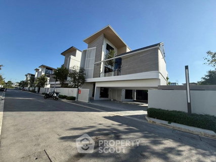 รูปภาพ 5-BR House For Rent, Vive Krungthep Kreetha, Saphan Sung (ID 3128478)