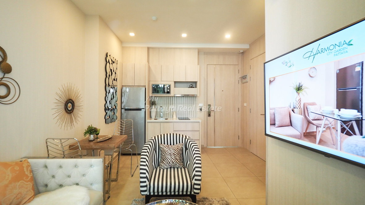 รูป 🛏️ 1 ห้องนอน - 🛁 1 ห้องน้ำ - 🏙️ Sea View - 🌏 ชื่อชาวต่างชาติ - 🏢 Marina Golden Bay Pattaya - รหัส: MGB04 - รูปที่ 3/14