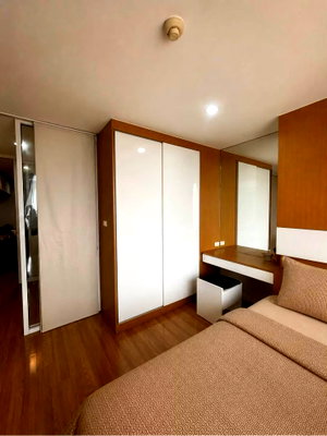 Condos for rent : S273 📍Condo for rent: Chamchuri Square Residence, next to MRT Samyan. The unit has never been rented before and is ready to move in.