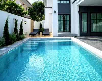 Houses for sale Bang Lamung Chonburi : Luxury Pool Villa for Sale Near Jomtien Beach Pattaya