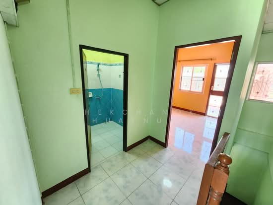 รูป ทาวน์เฮ้าส์ 2ชั้น ติดถนน เพชรเกษม112 ที่ดิน 24 ตรวา. 2ห้องนอน 2ห้องน้ำ - รูปที่ 23/34