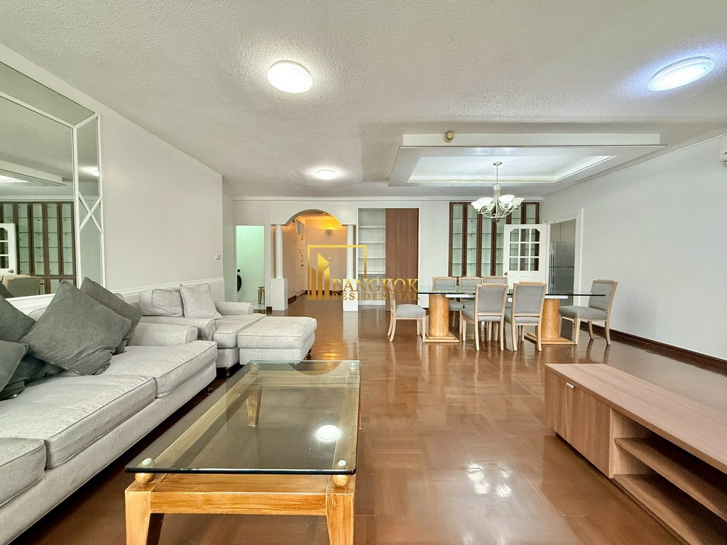 รูป Well Maintained 3 Bedroom Apartment For Rent in Chidlom Area - BR0735AP - รูปที่ 3/45