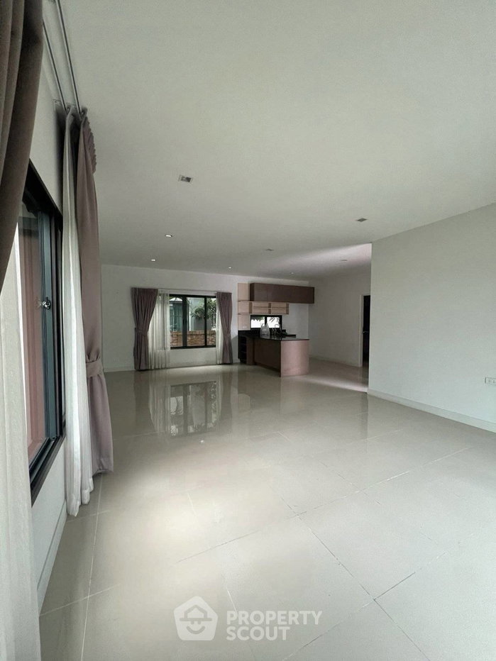 รูป บ้าน 4 ห้องนอน ให้เช่า บุราสิริ วงแหวน-อ่อนนุช ใกล้สนามบินสุวรรณภูมิ (ID 3123736) - รูปที่ 3/4