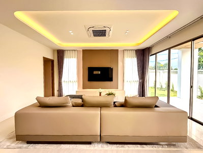 Houses for rent Chonburi : Luxury House for Rent Nong Pla Lai East Pattaya 3Bedroom