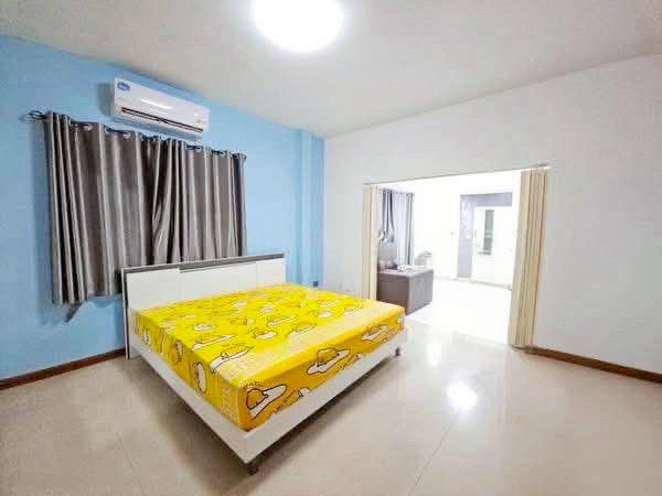 picture Quality detached houses for sale in Nathawadee 3 Sriracha project. Excellent location and great value. - 5/12