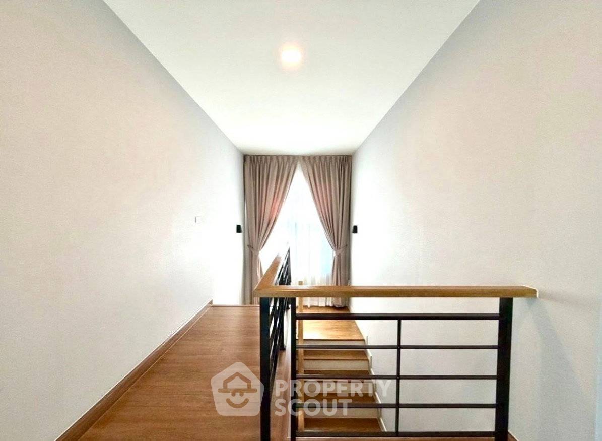 รูป บ้านเดี่ยว 4 ห้องนอน ขาย ใน Centro บางนา กม.7 บางพลี (ID 3128502) - รูปที่ 19/20