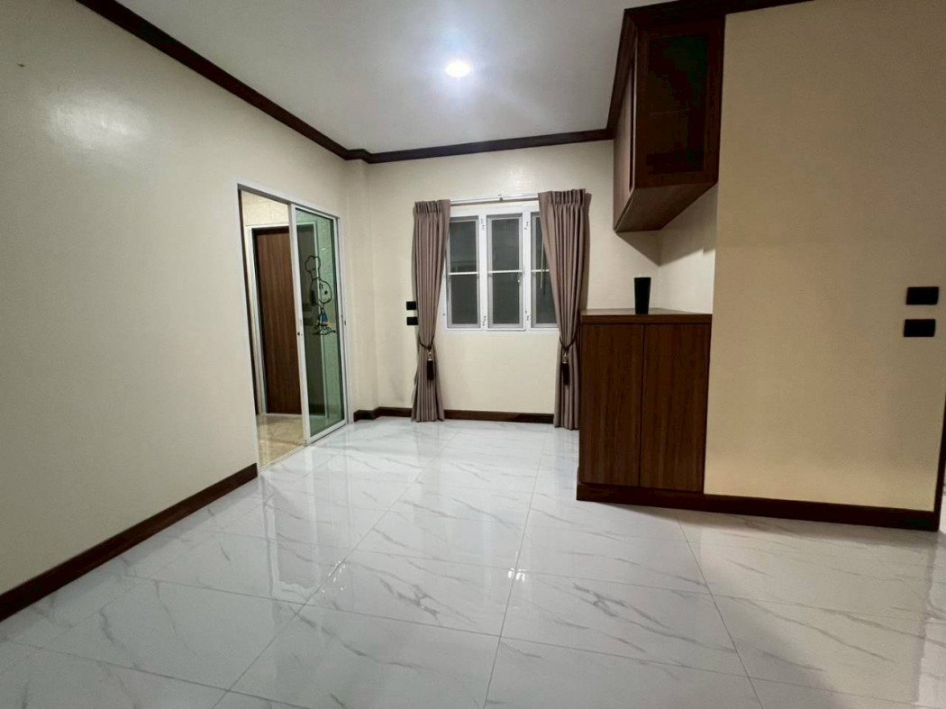 รูป ขาย บ้านเดี่ยว พร้อมสระว่ายน้ำ บ้านศศิภา บางบัวทอง 190 ตรม 81.9 ตรว - รูปที่ 9/12