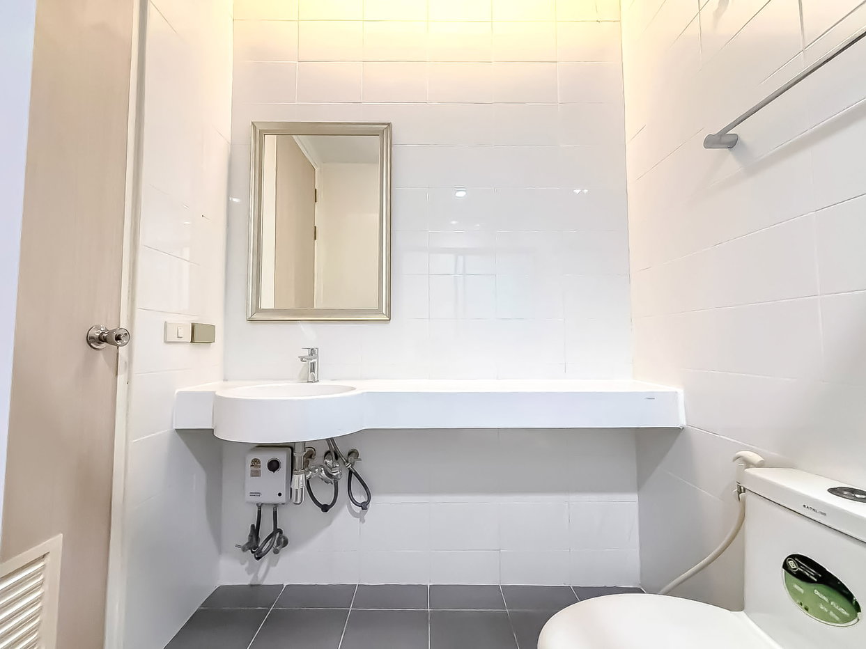 picture Neo Seaview Condo for Sale Jomtien 1 Bedroom Corner Unit - 7/11