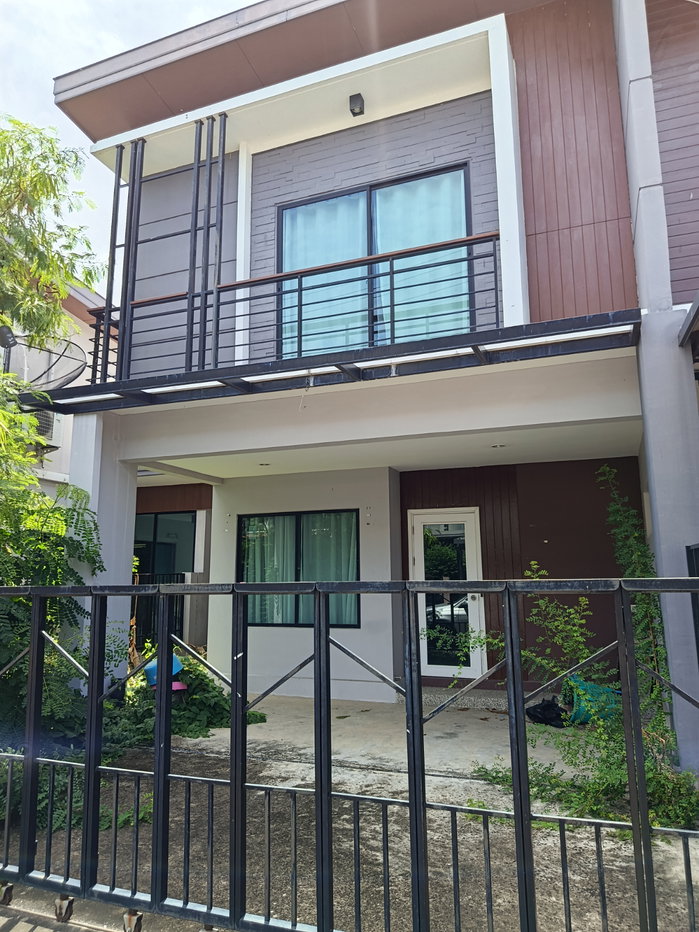 picture Like-New 3-Bedroom Townhome for Sale at The Plant Rangsit–Khlong 2 - 1/22