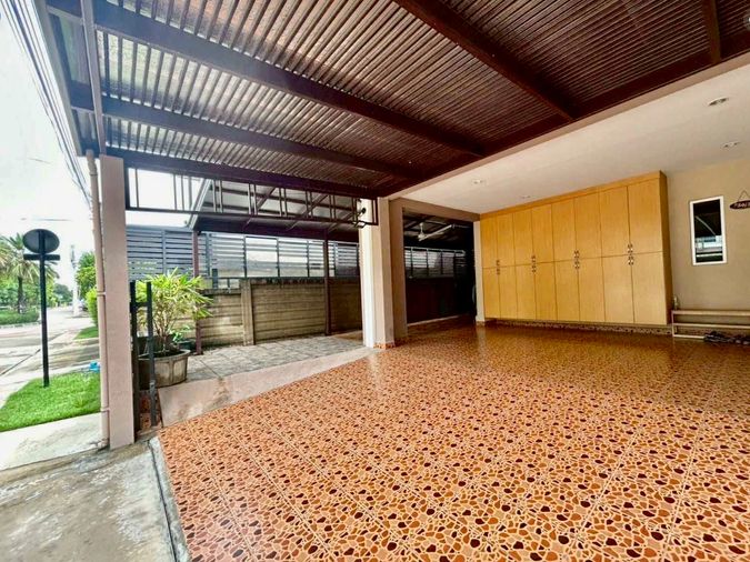 3-bed house for rent, 210 sqm, 66.7 sq wah, Passorn prestige Pattanakarn38