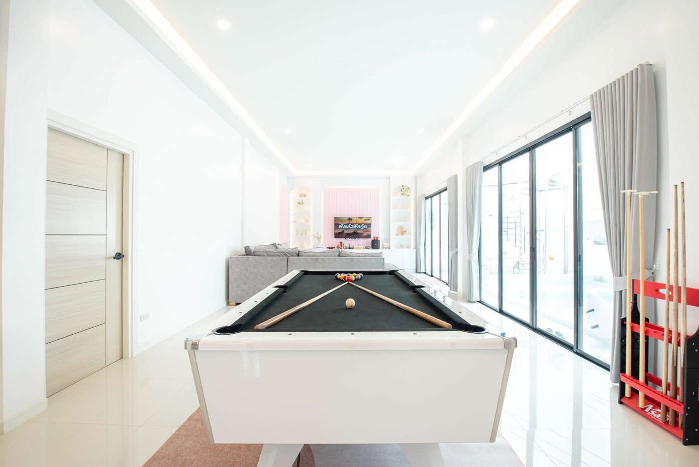picture Pool Villa for Rent Huay Yai Pattaya Fully Furnished - 4/9