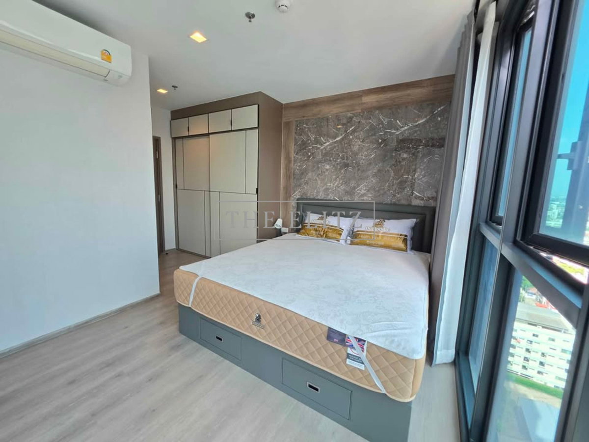 รูป  ✨Completely Renovated Throughout! Gorgeous modern design upgraded with top-quality materials - Brand-new condition with unmatched value✨ - รูปที่ 4/18
