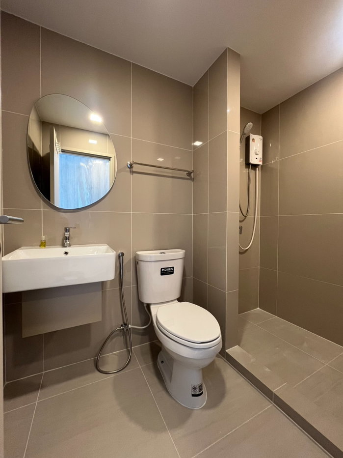 รูป 🏡 ปล่อยเช่า COBE Ratchada – Rama 9 ห้องวิวโล่ง วิวนอก 18,000 บาท/เดือน ✨ - รูปที่ 9/14