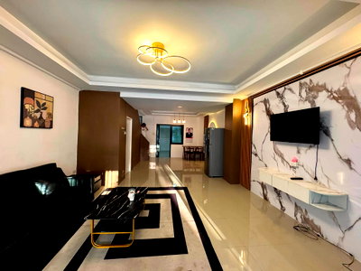 Townhouses for rent Chonburi : Pet Friendly Townhome for Rent Siam Country Club East Pattaya